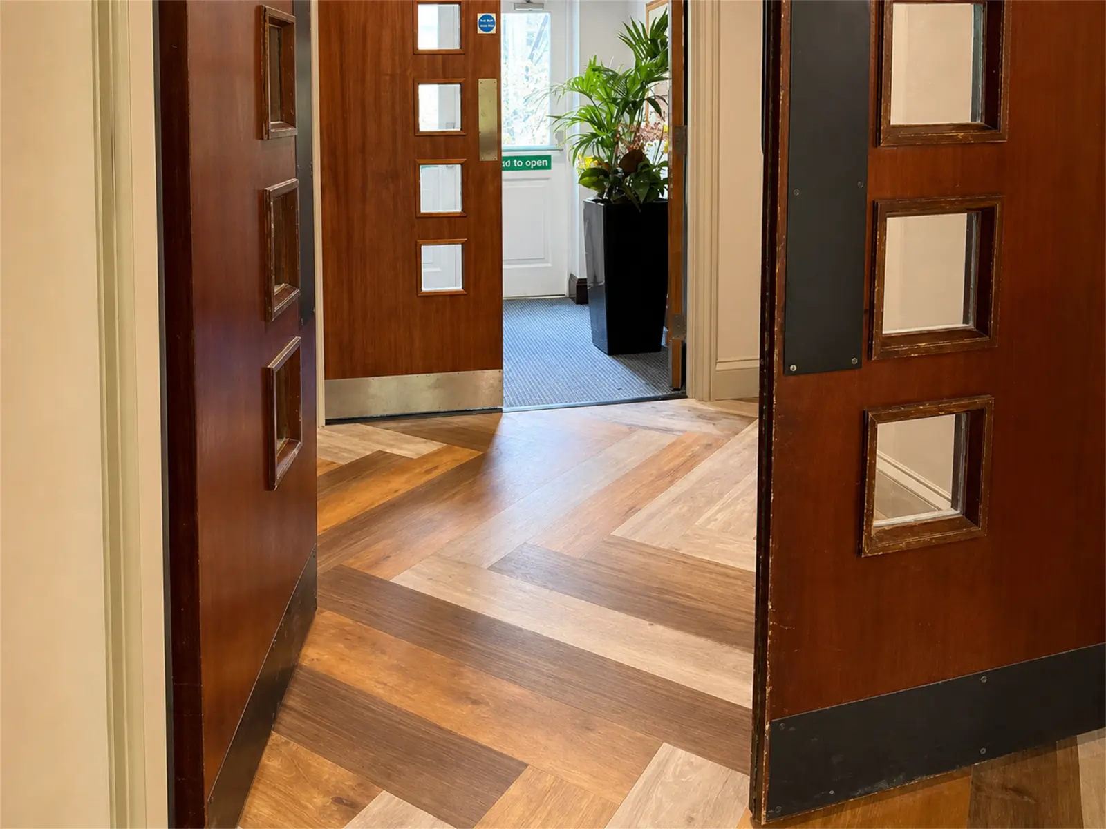 Cedar Court Hotel flooring - image 8