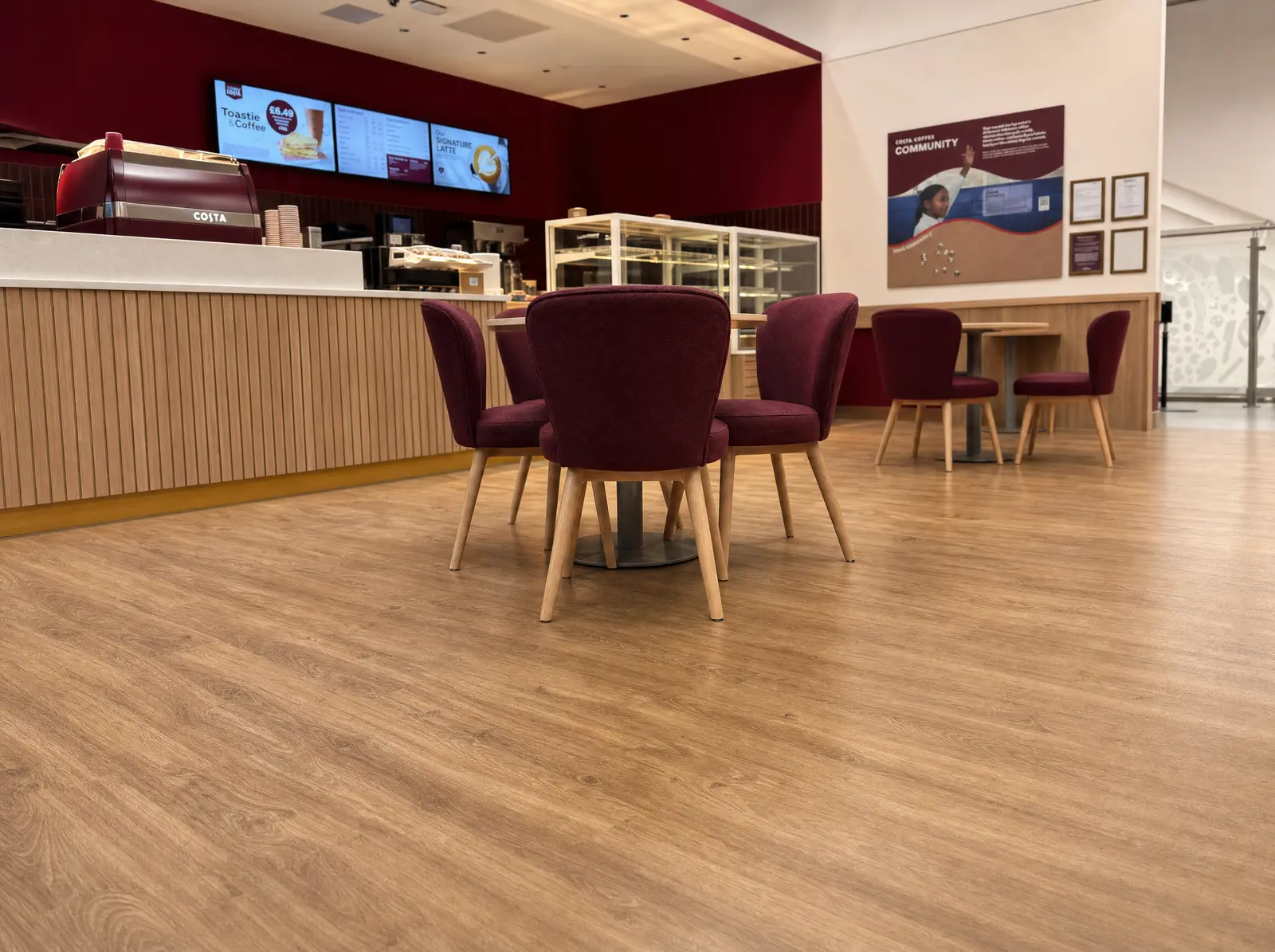 Costa Coffee flooring - image 2