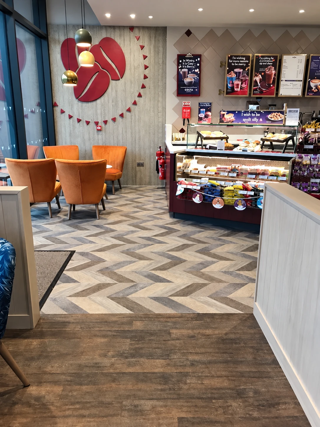 Costa Coffee flooring - image 6